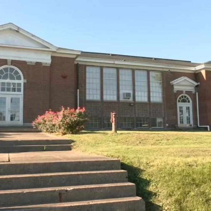 Some neighbors push back on plans to expand West End School in Louisville's Chickasaw neighborhood